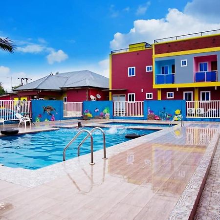 Kikis Court Resort Hohoe Luaran gambar