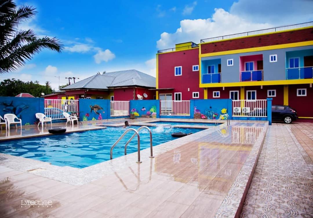 Kikis Court Resort Hohoe Luaran gambar